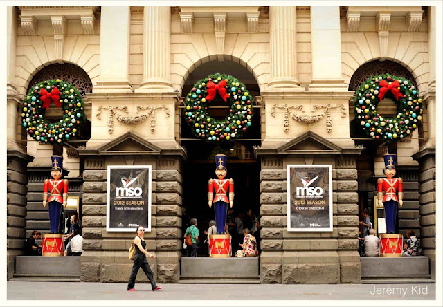 ... Australia : Melbourne, Street - Christmas at Melbourne Town Hall