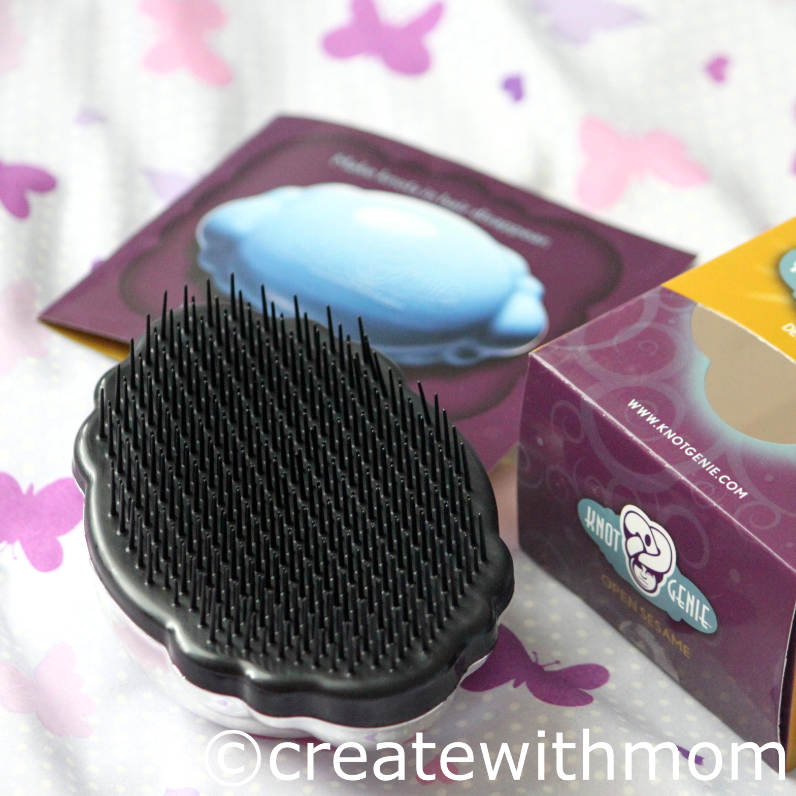 Create With Mom Knot Genie brush