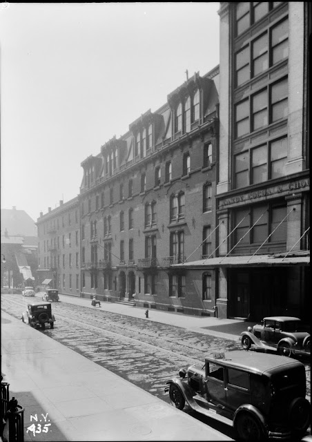 The Stuyvesant Apartments on West 18th Street in 1938. Library of Congress