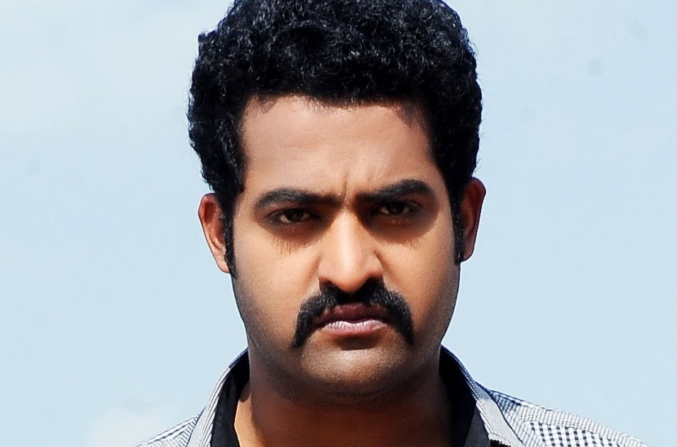 Dhammu-Worldwide Grand release On April 27th-JR.Ntr's Dhammu Movie