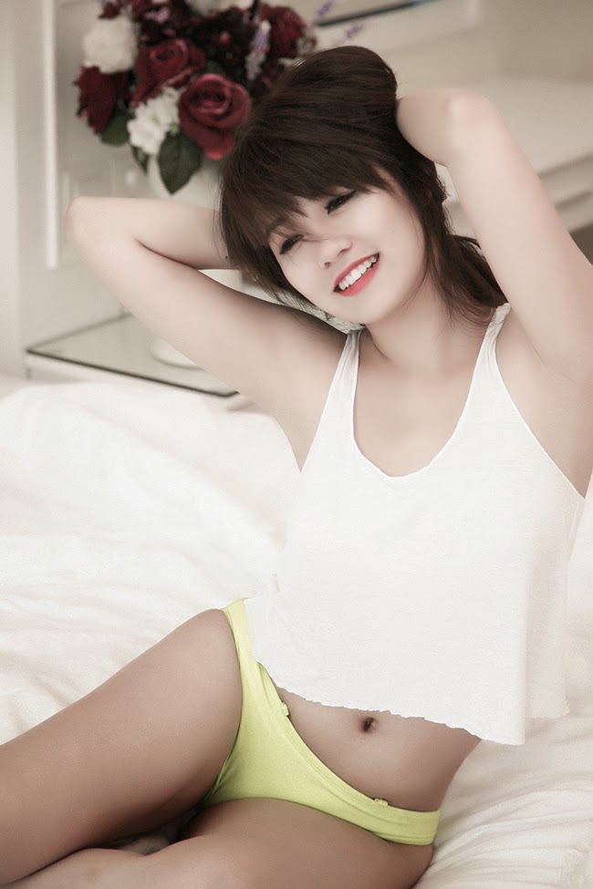 Miss Teen Thu Hà khoe vẻ đẹp căng tràn tuổi 19