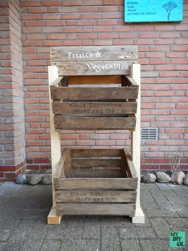 Make a 2 layer crate storage fruit stand, instantly! By DIY OL featured on ilovethatjunk.com