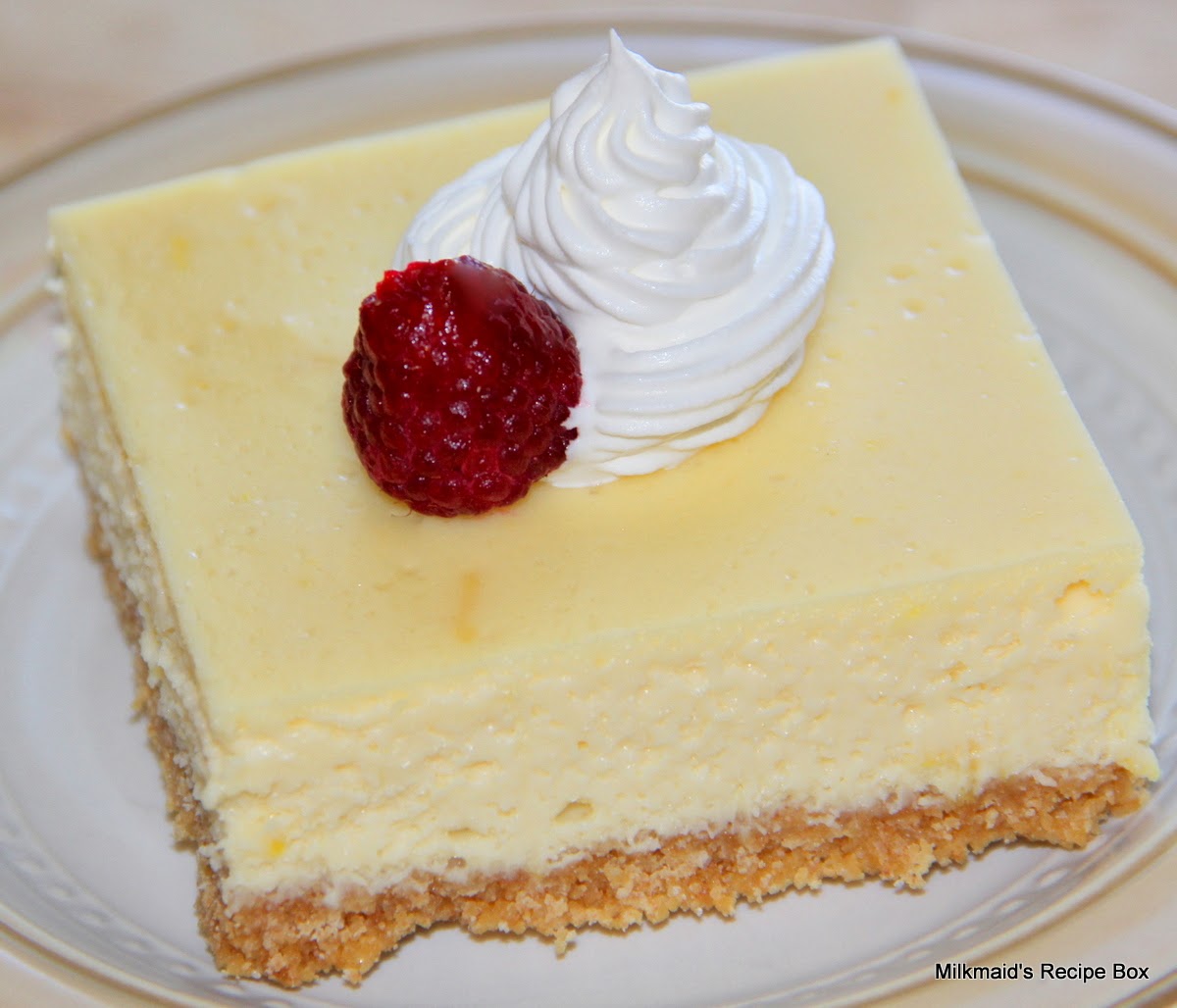 Milkmaid's Recipe Box Lemon Squares*