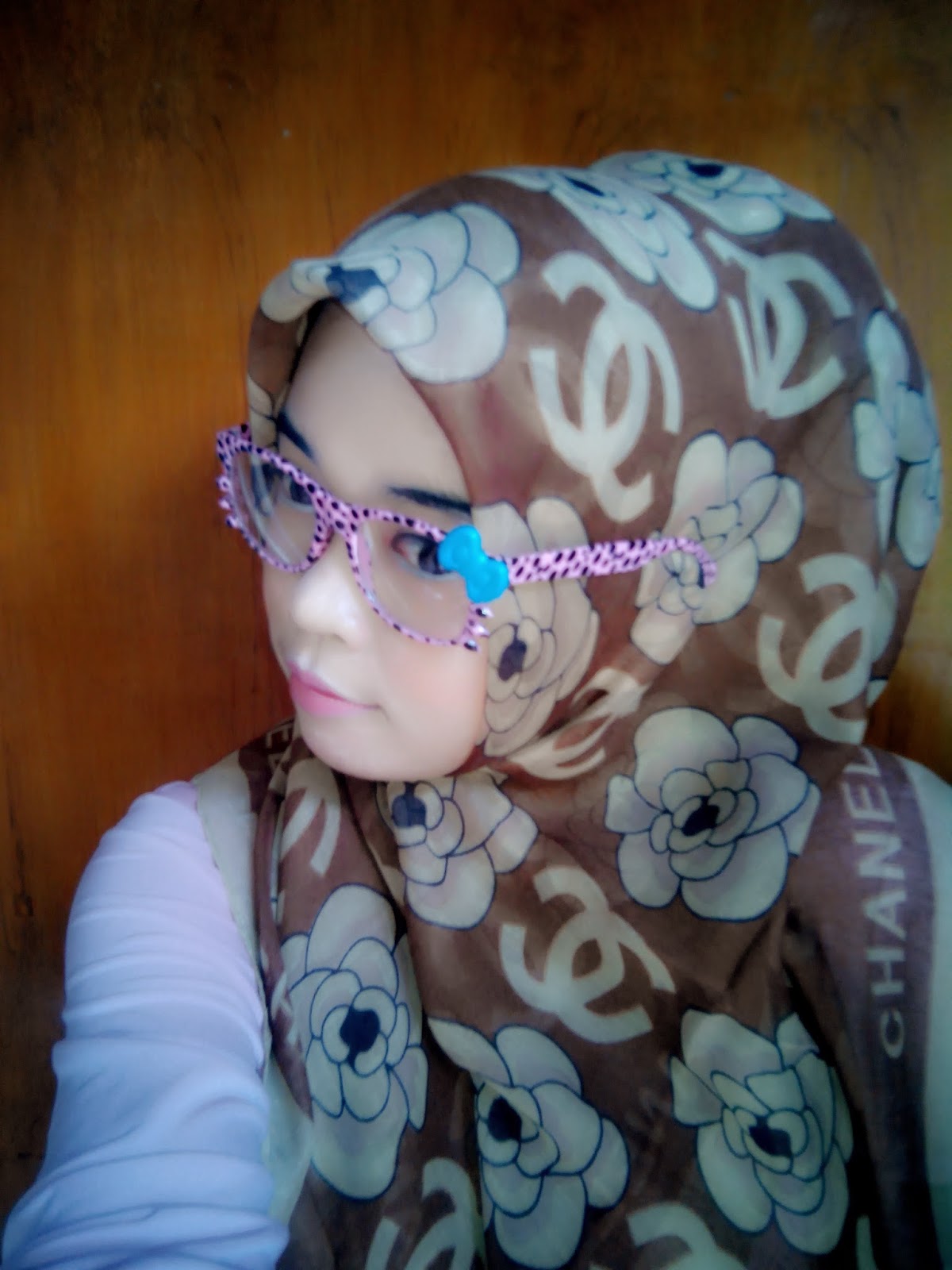 jual jilbab murah jilbab segiempat motif chanel bunga jual jilbab murah jilbab segiempat motif chanel bunga