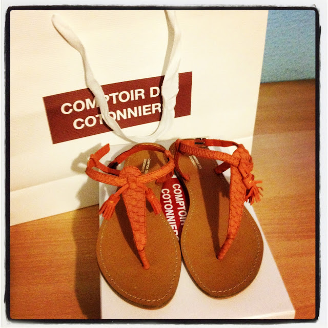 sandalia-naranja-comptoir