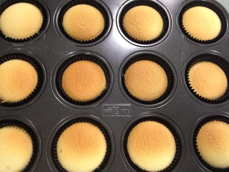 Y.I.N.I Japanese Souffle Cheesecake (Cupcakes)