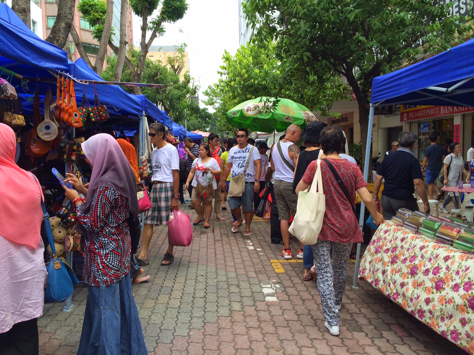 Effective Public Communication (PROJECT 1): People In Kota Kinabalu, Sabah