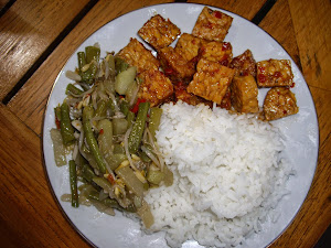 DELICIOUS VEGETARIAN BALINESE TEMPE, VEGETABLES, AND STEAMED WHITE RICE