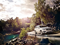 2015-Volvo-XC90-11.jpg