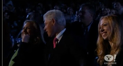 Lady Gaga Merayu Bill Clinton