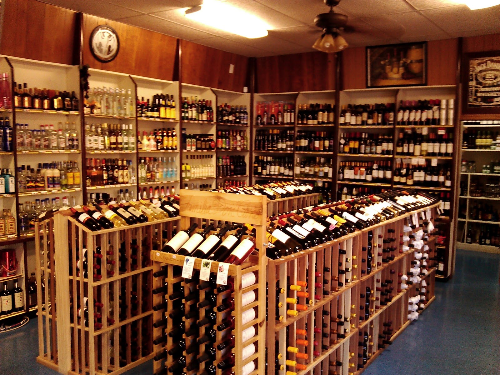 New JH Liquor Store Angie's Wine & Liquor Open Jackson Heights 11372