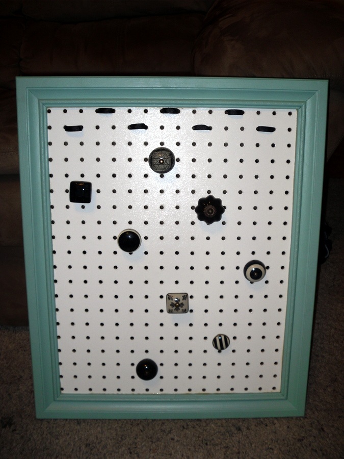 {Craftify It} PegBoard Jewelry Holder