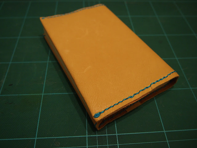 Id Blogger 革小物 ブックカバーの作り方