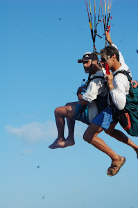 O VOO DE PARAPENTE EM CANOA QUEBRADA