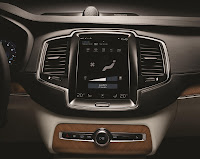 2015-Volvo-XC90-148.jpg