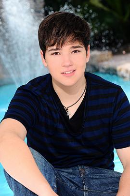 Young Nathan Kress