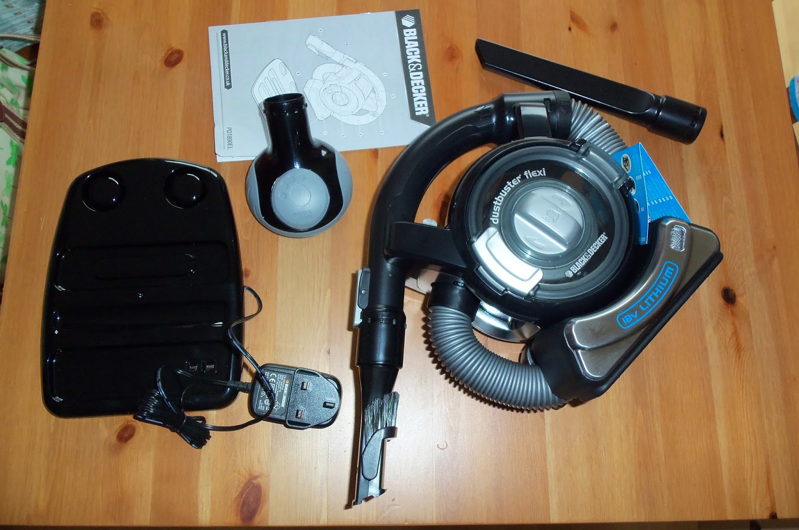 Mummy Melton Black & Decker 18V LithiumIon Dustbuster® Flexi Hand Vac