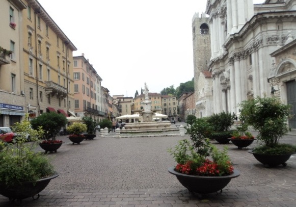 Piazza in Brescia