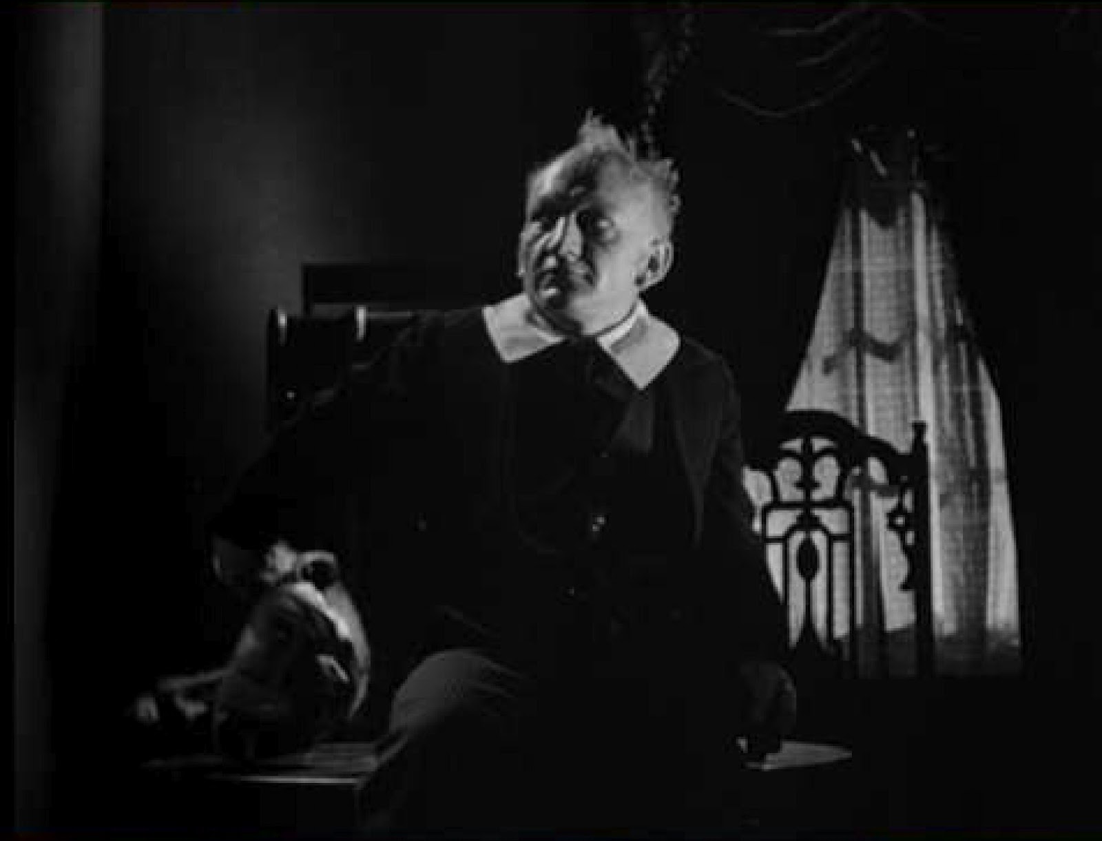 bare•bones ezine Shatner Meets Hitchcock Part One Alfred Hitchcock