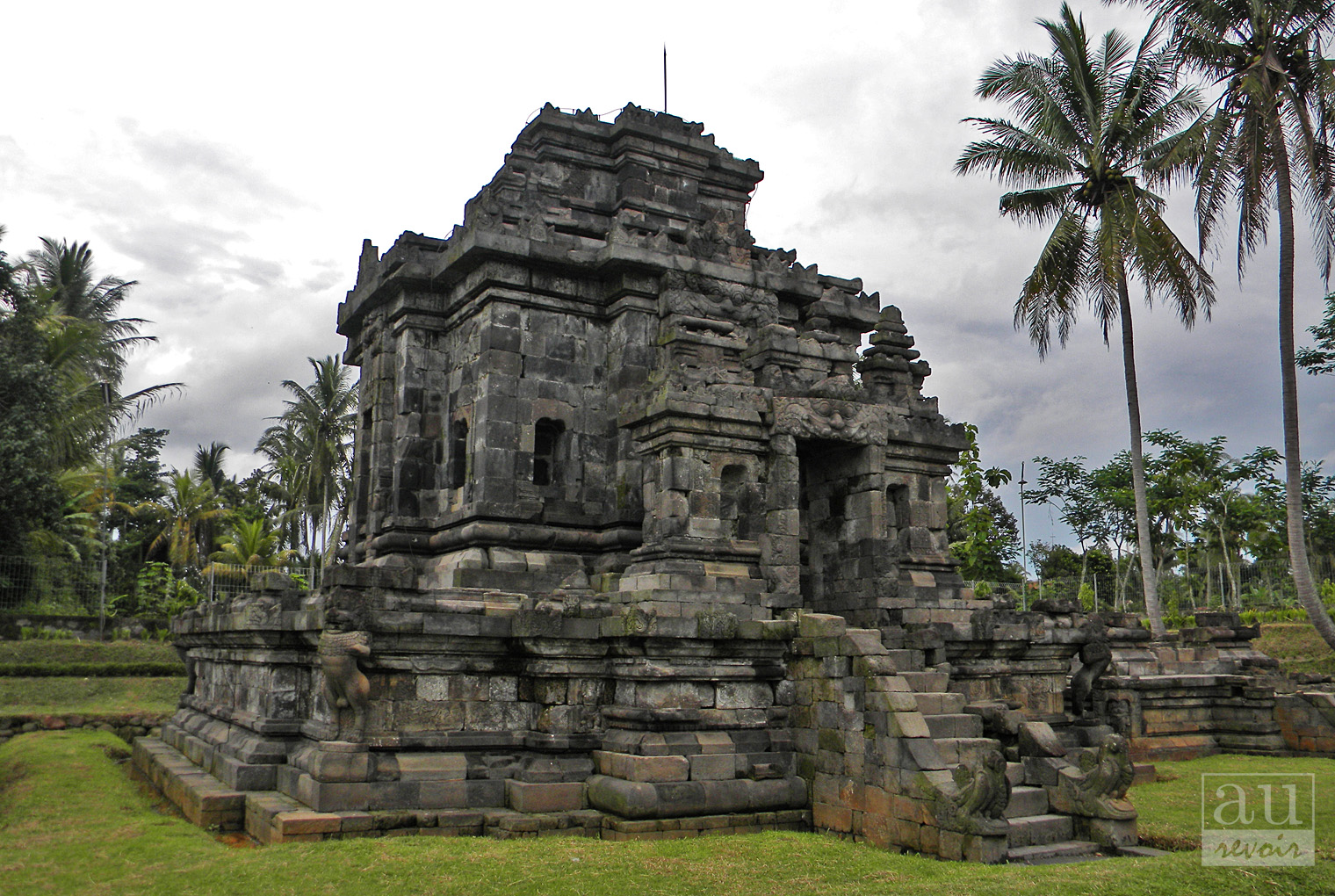 Candi Ngawen