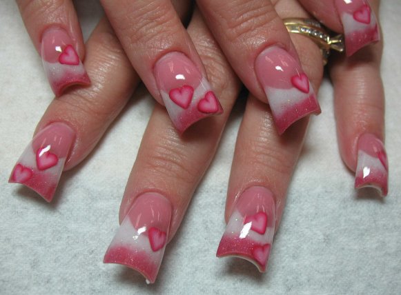 nail design in pink for valentine's day