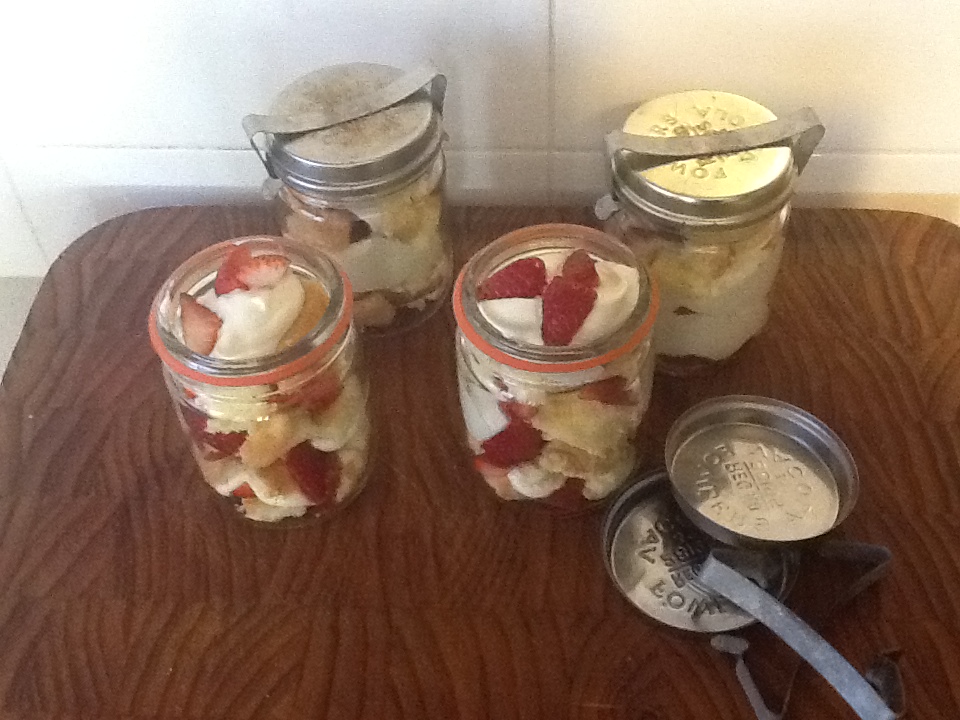 Vacola / Mason Jar Sponge Cake Desserts