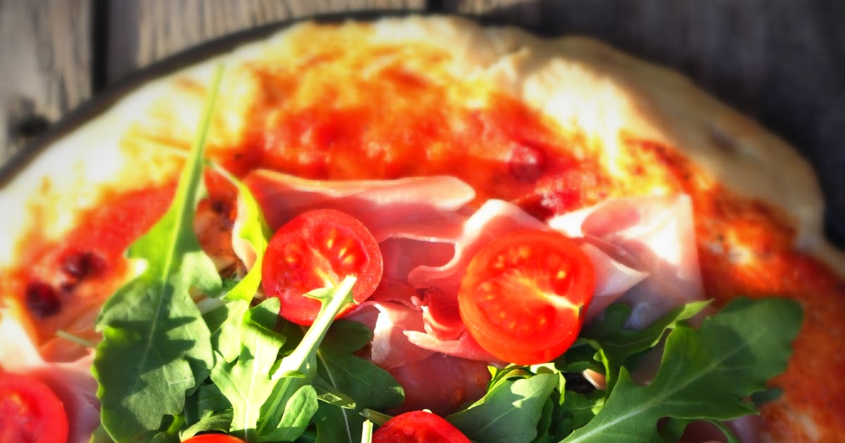 Pizza prosciutto e rucola z polskim sosem pomidorowym wg...Magdy Gessler