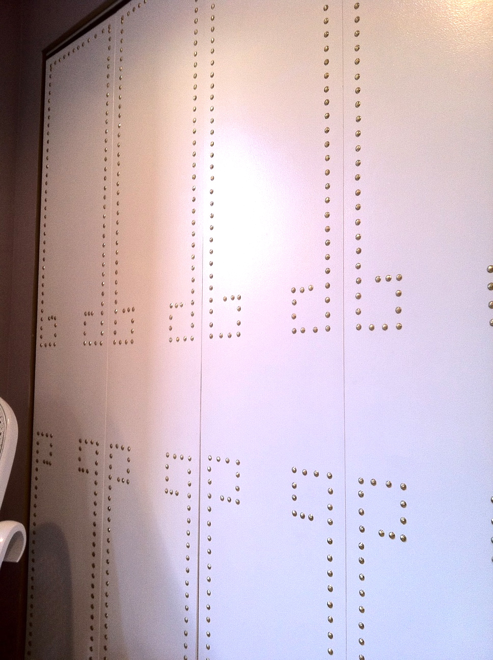 design dump nailhead trim