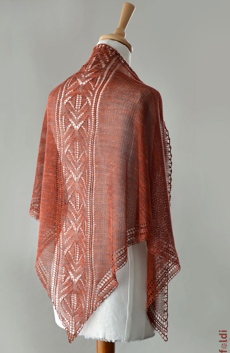 foldi: Firebird triangle scarf