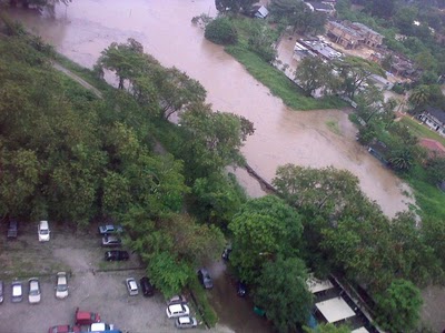 shidasyakirin Banjir di Jalan Tun Razak