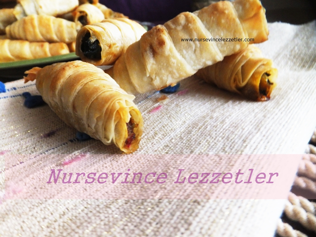 Tereyağlı Çıtır Ispanaklı Rulo Börek Tarifi Yemek Tarifleri