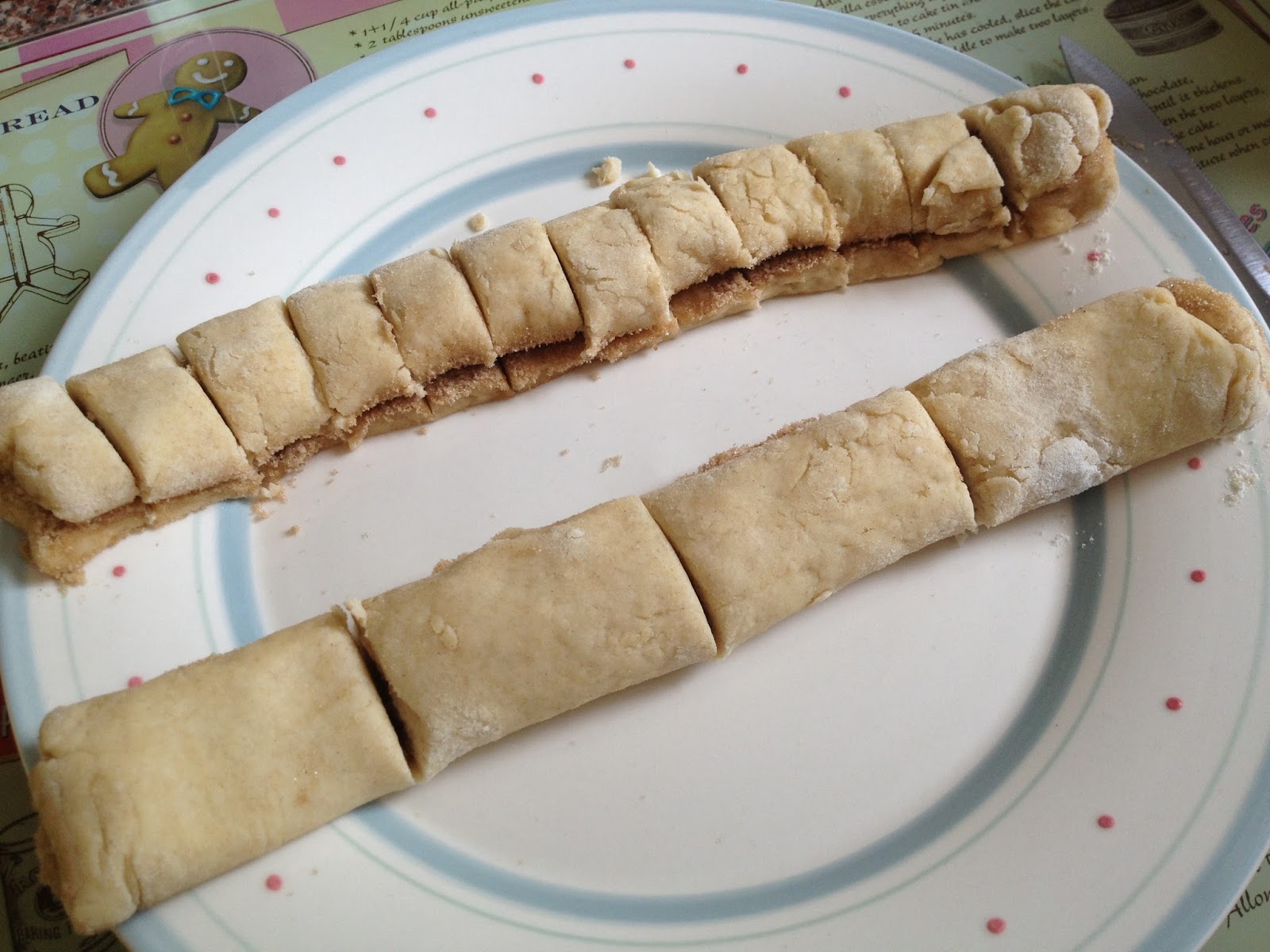 Mrs Bakes and Banter Pampered Chef Mini Muffin Pan Banoffee