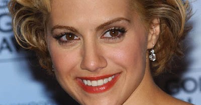 Short hairstyle of 2011: short wavy hair Short Wavy Hairstyles