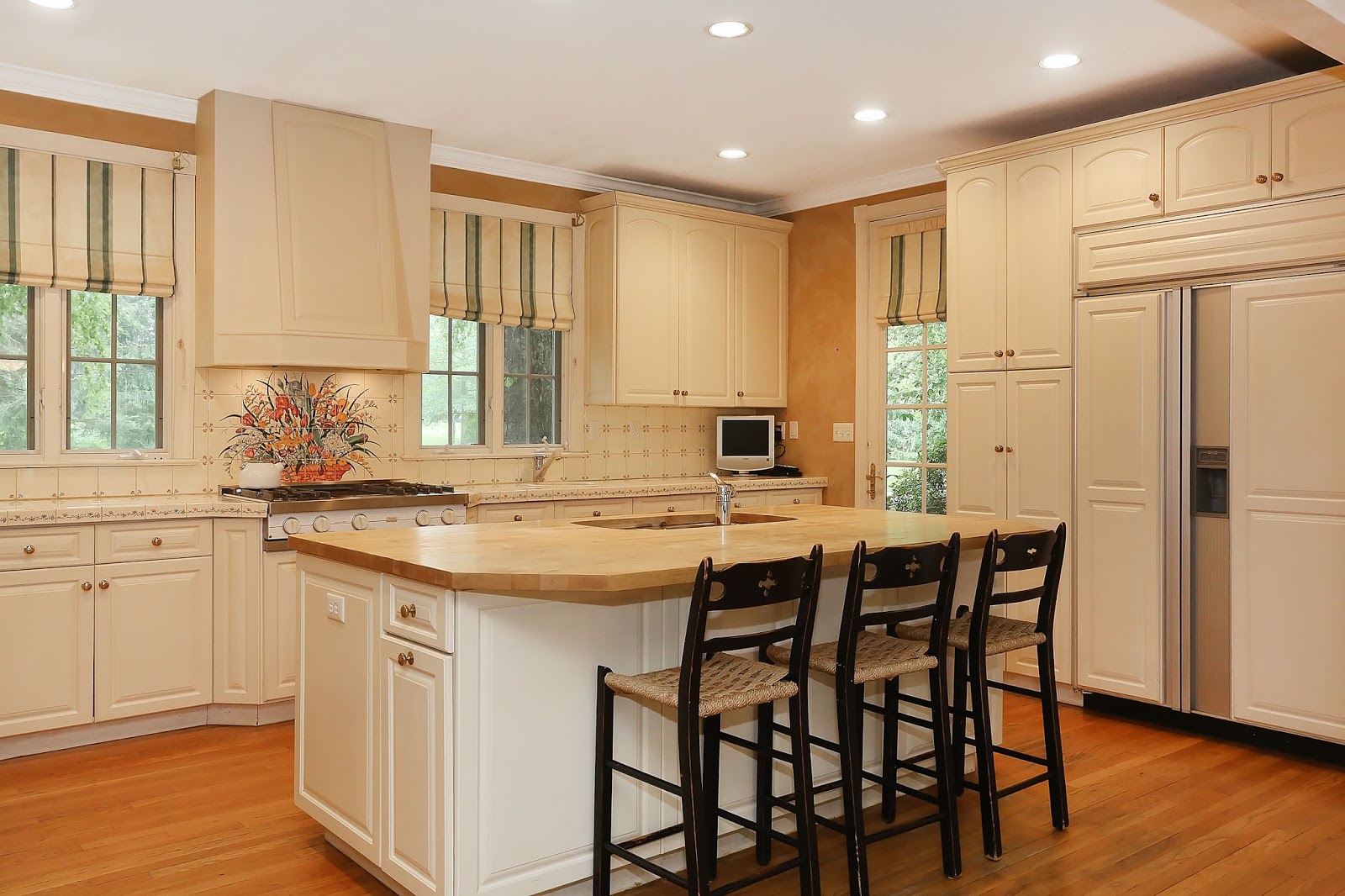 NorthCentral NJ Real Estate and Homes OPEN HOUSE 208 Liberty Corner Road