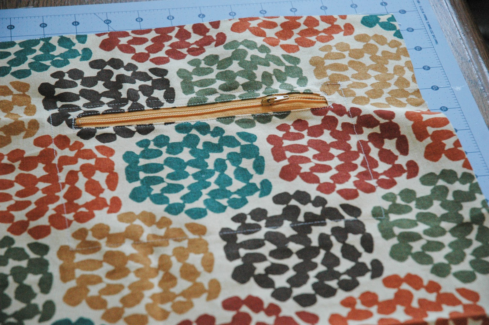 Kristina J. DIY Ideas DIY Style How To Make a Fabric Messenger Bag