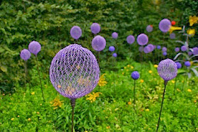 The Art Of Up-Cycling: DIY Garden Art- Really Cool Garden Art Ideas To