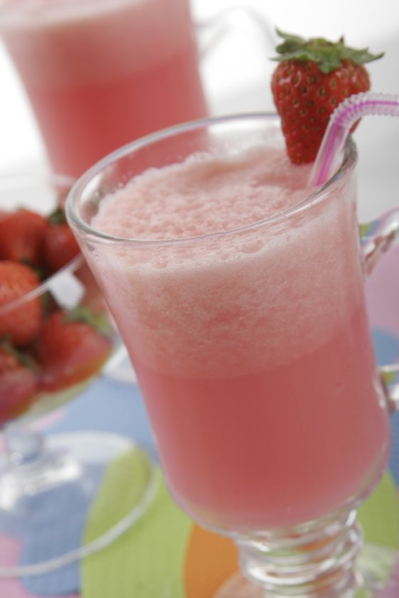 jus+strawbery Kumpulan Minuman Segar Untuk Berbuka Puasa