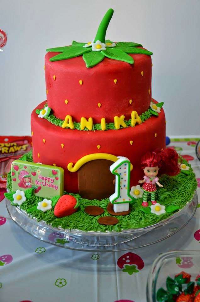 Measurements Base Cake 8 Inches In Diameter And About 5 Inches In Height The Top Layer Cake 6 Inches In Diameter And About 5 Inches In Height Too Measurements Base Cake 8 Inches In Diameter And About 5 Inches In Height The Top Layer Cake 6 Inches In Diameter And About 5 Inches In Height Too