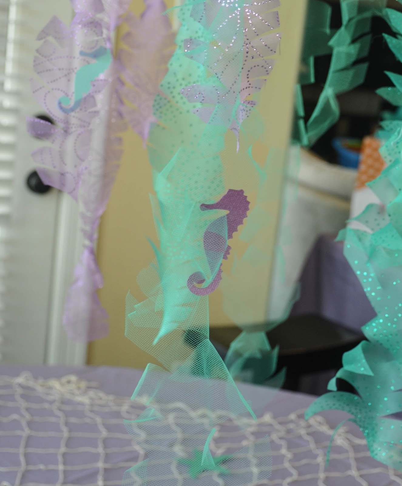 Sparkly Mermaid Seaweed A DIY Party Decoration TheseLittleLoves gifting