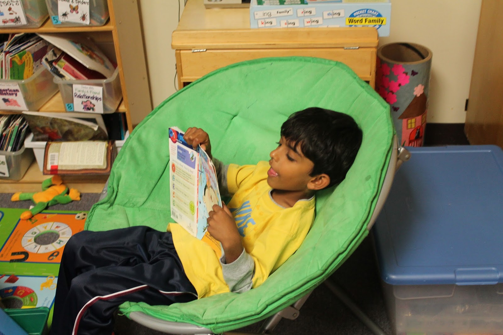 Tales From a K-1 Classroom: Launching The Daily 5- Read to Self
