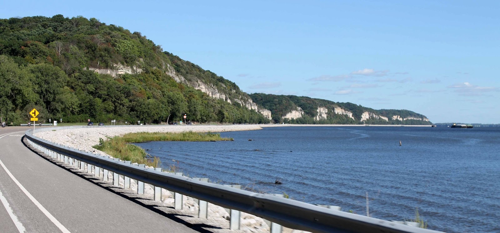 River Town Review Great River Road from Alton to Grafton IL