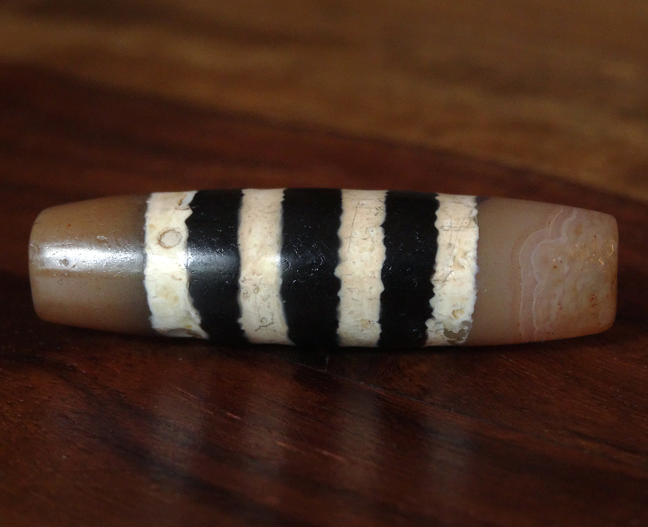 Tibetan dZi and other Himalayan Beads What is a dZi bead?