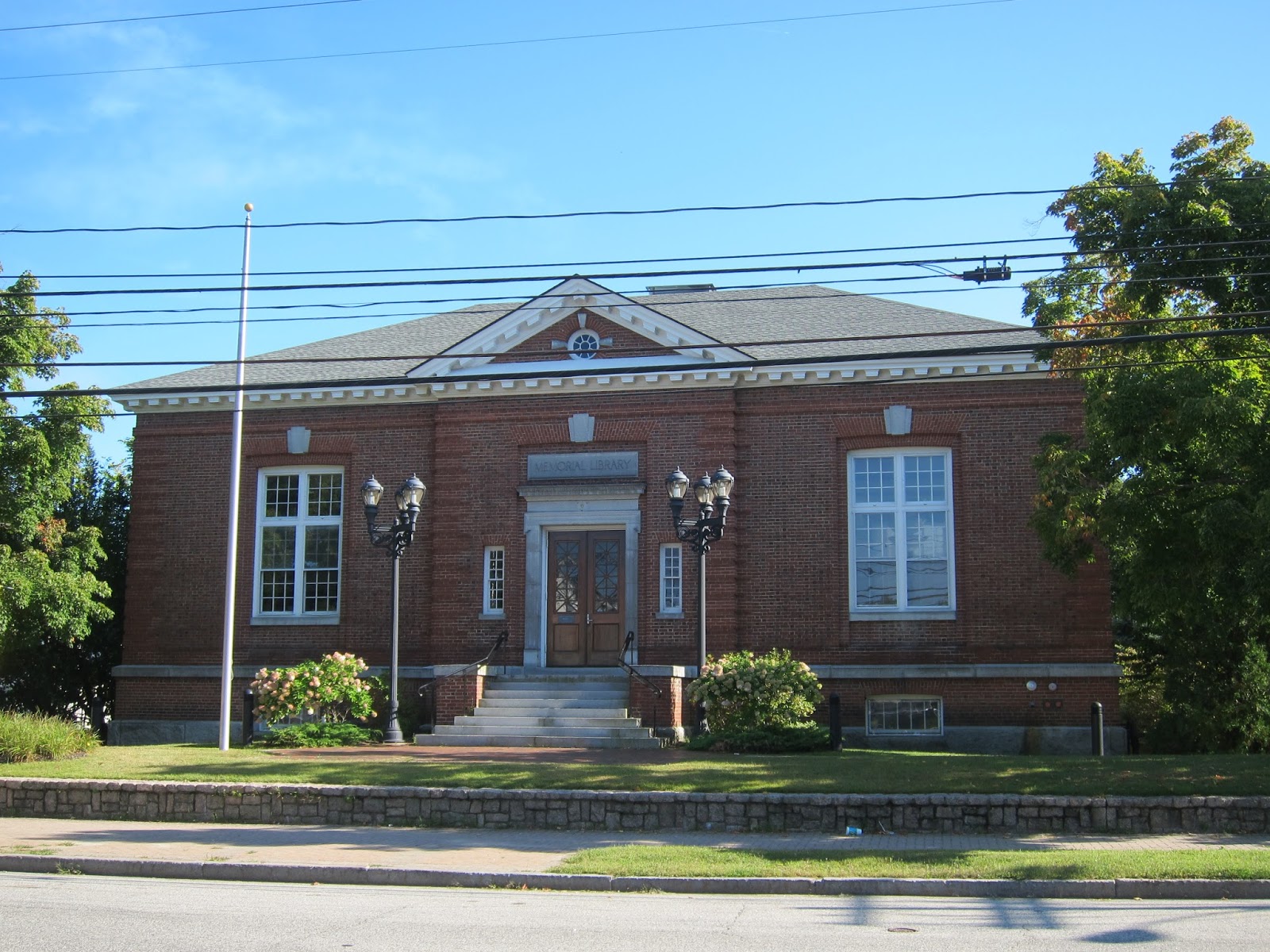 candidanimal Amazing Small Town Libraries of Maine
