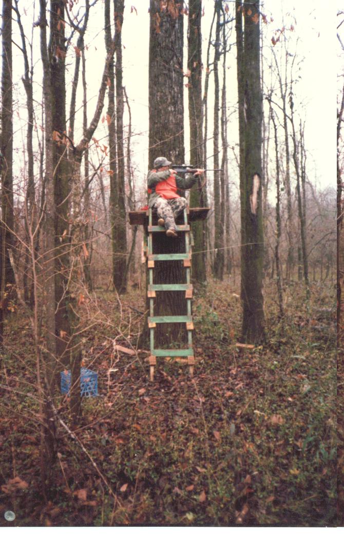 A Dixie Lady Deer Hunter My First Deer Stand!