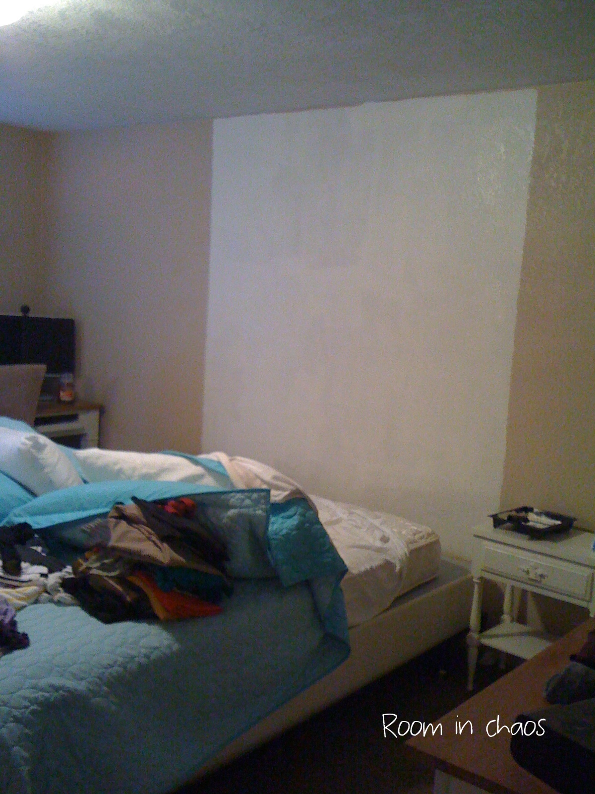 Crafty*Chic*Chaos ITS FINISHED !!!! Faux headboard before & after