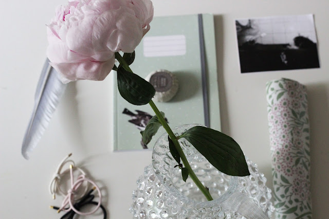 Linné carafe, Håkan och blommor blommor... 4 pastell9 Linné carafe, Håkan och blommor blommor...