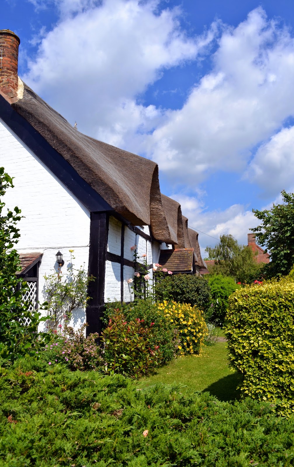Today Around Coventry Thatched Roof Thursday 71 Hampton Lucy