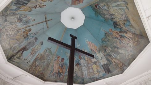 サントニーニョ教会は日曜のミサが面白い マゼラン クロス