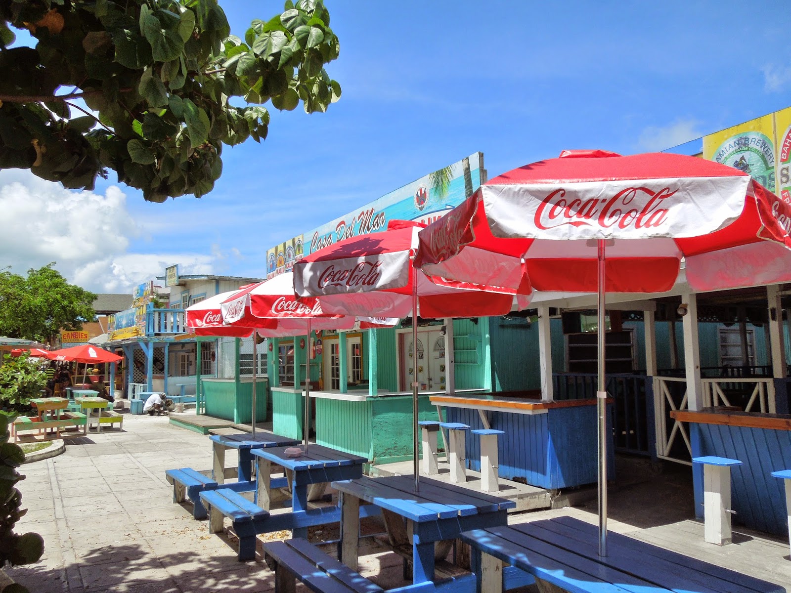 Sweet Escapes Nassau's Fish Fry