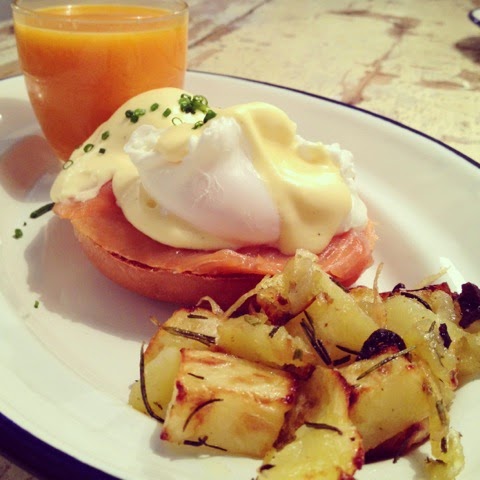 Panela & Co - Huevos Benedictinos Panela & Co - Huevos Benedictinos